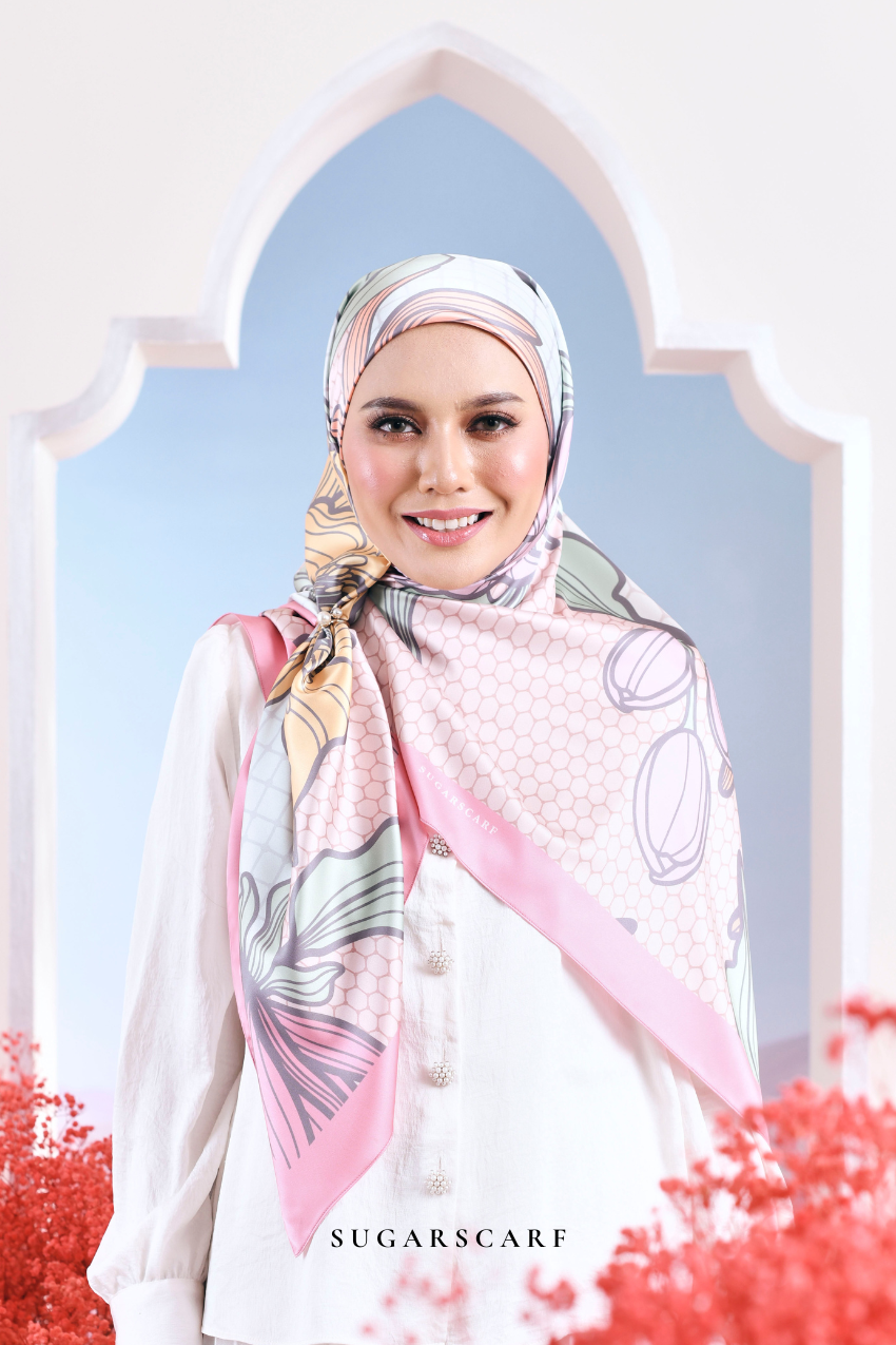 ( AS-IS ) Garden of Hurrem Bloom Mixed Silk Satin Square in SELINE