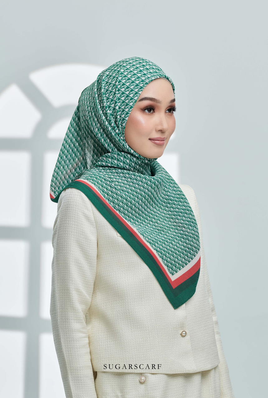 ( Full Wide Pleats Shawl ) Classy Monogram ( NEVER DEFEATED )