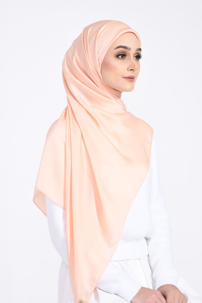 YOUR NEW MATE Smooth Satin Silk - Ice Peach