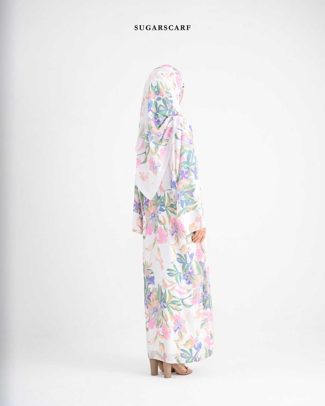 She is In Bloom Abaya Outer in Maria
