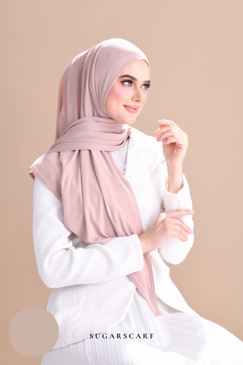 YES DEFECT - Claudia Triangle Style (Semi Instant Hijab) (Latte)