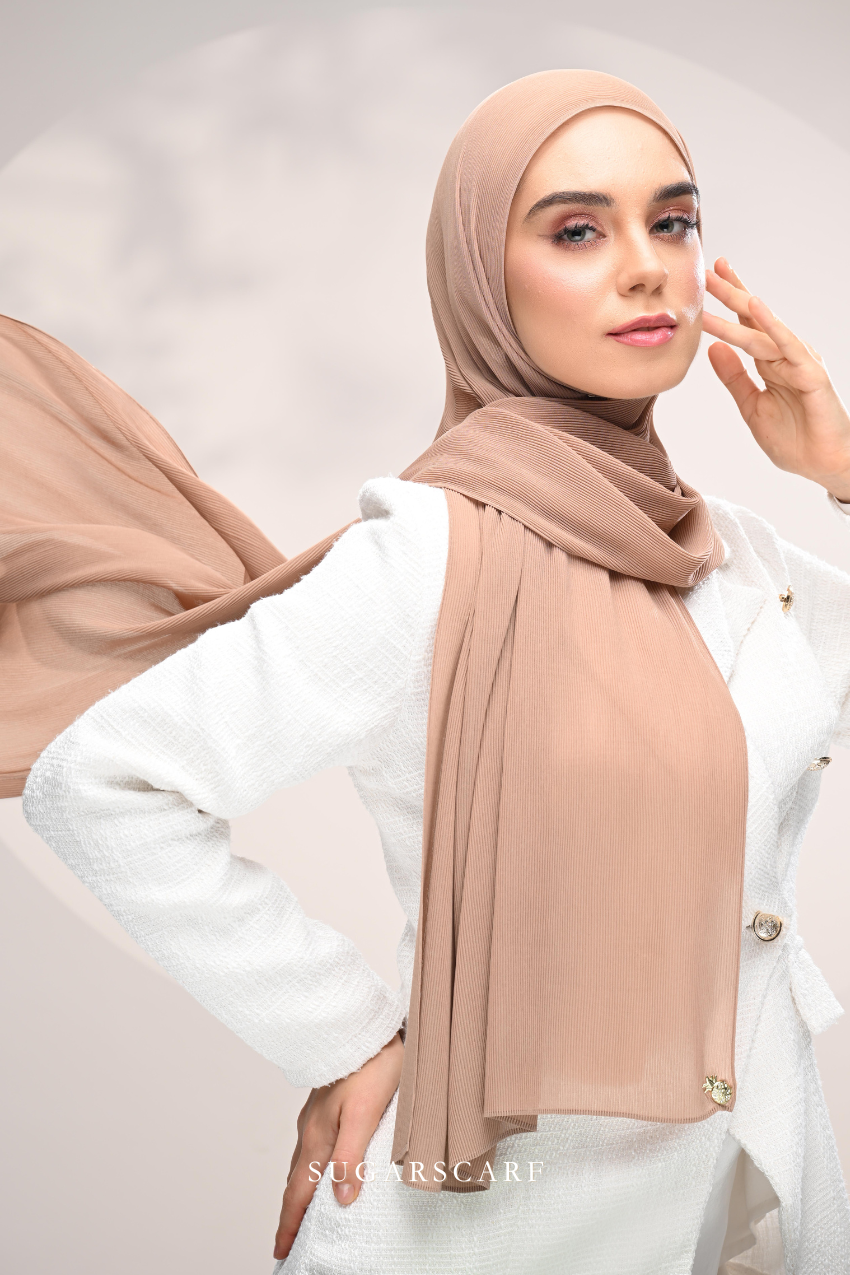 ( Full Wide Pleats Shawl ) Elegant Folds Everyday Ironless Pleats Shawl ( Walnut )