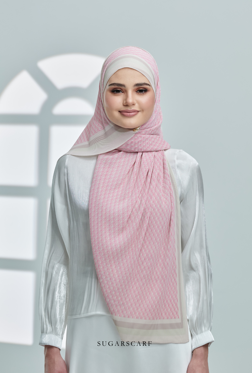 YES DEFECT - ( Full Wide Pleats Shawl ) Classy Monogram ( PUFF PINK )