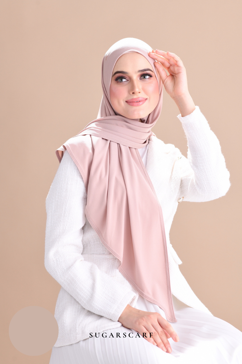 YES DEFECT - Claudia Triangle Style (Semi Instant Hijab) (Latte)