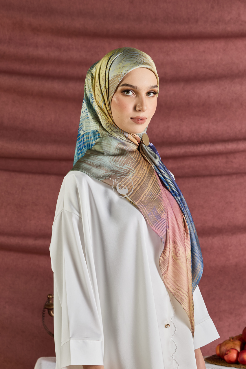 YES DEFECT (Square ) Celeste In Mixed Silk Matte Satin (Serinity)