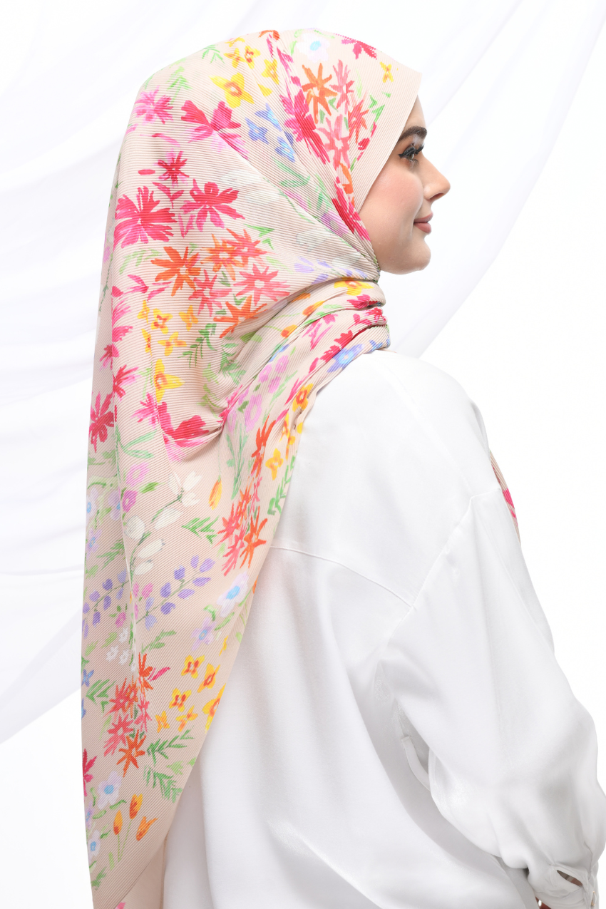 YES DEFECT ( Full Wide Pleats Shawl ) PETITE DITSY FLORAL ( Beige )