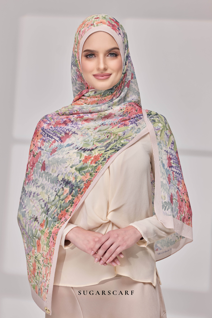 ( Full Wide Pleats Shawl ) Garden of Nusaybah ( Resilience )