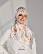 YES DEFECT - Matte Satin Silk Sq (Garden Whimsy) in Sunbeam Ivy