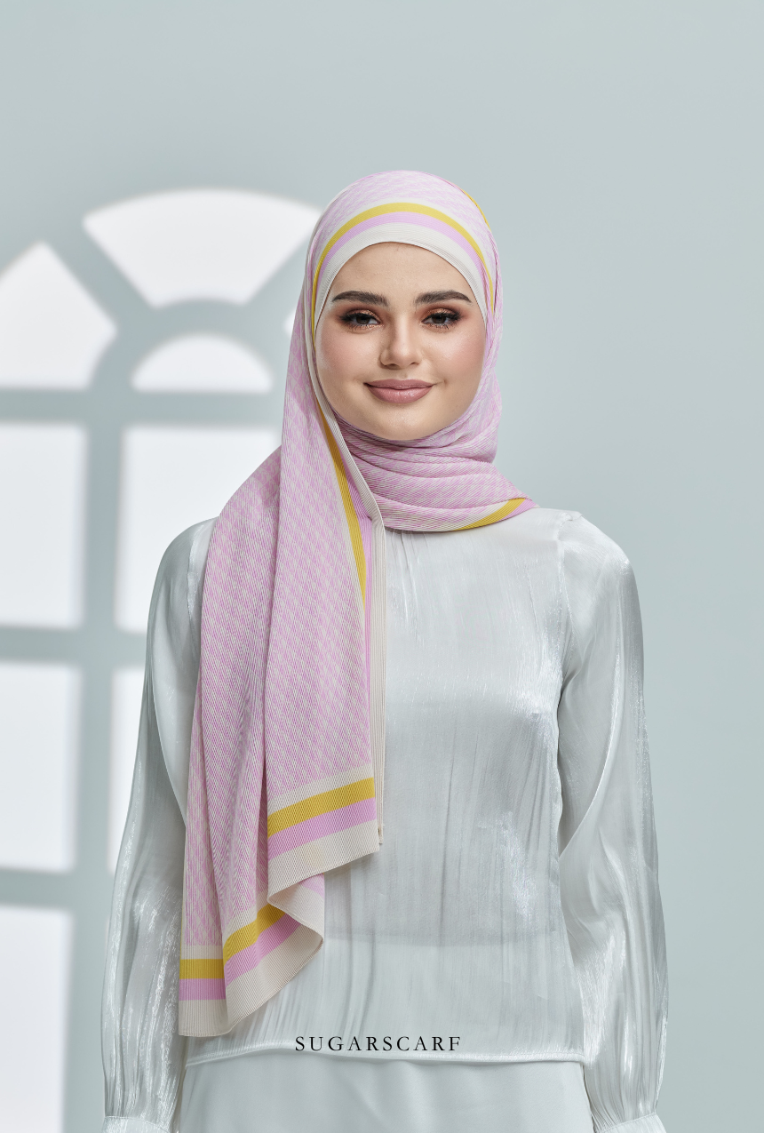 ( Full Wide Pleats Shawl ) Classy Monogram ( KUIH SEKAYA )