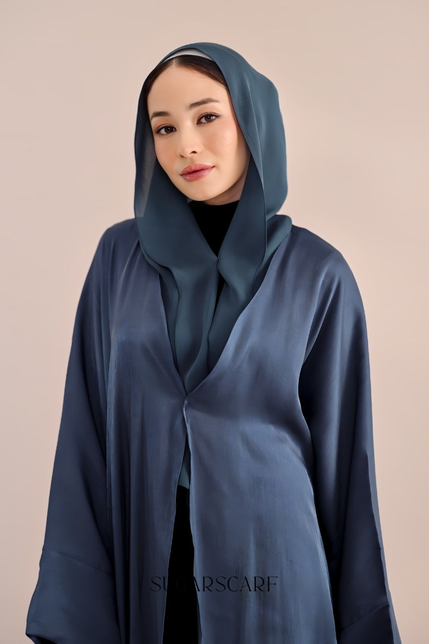 Noir Éclat Kate e The Scarfé Hood /Shawl 100%Silk in Midnight Tide