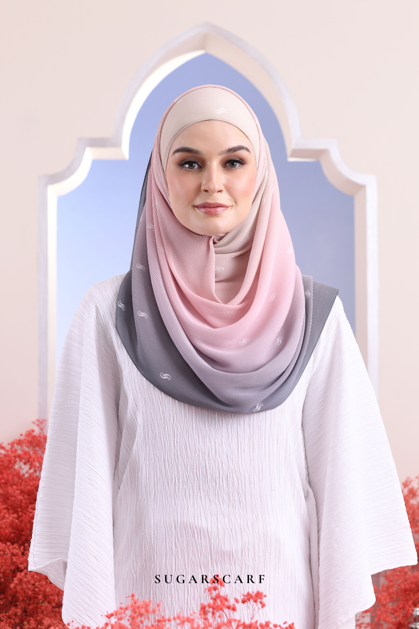 YES DEFECT - OmbreMonogram Pleated Shawl in Seoul (CODE PS)