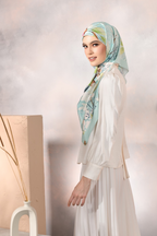 YES Garden Of Nusaybah Matte Satin Square In (Courage)