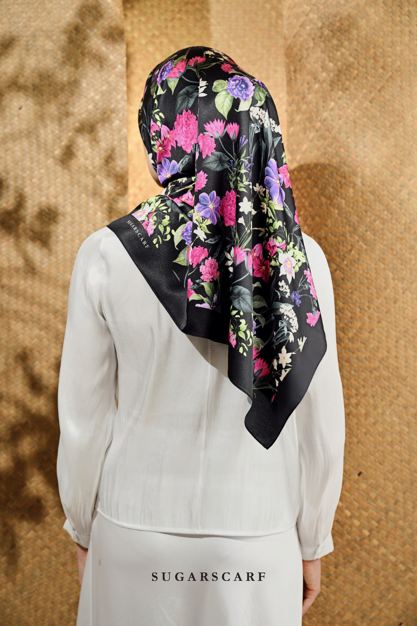 YES ( Square ) Seri Blooming Mixed Satin Silk Scarf ( BUNGA )