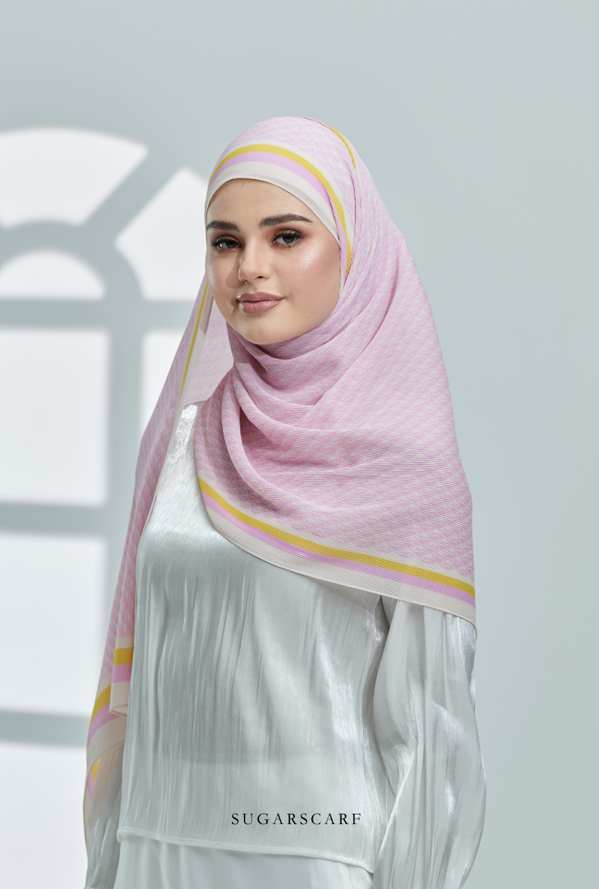 ( Full Wide Pleats Shawl ) Classy Monogram ( KUIH SEKAYA )