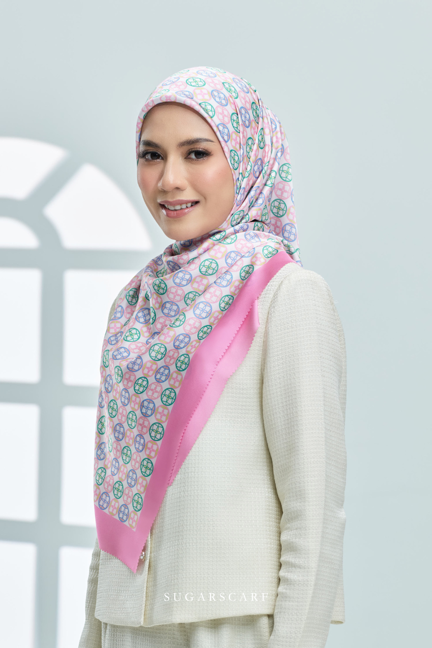 ( Square ) Girl Boss Mixed Satin Silk Scarf ( Meeting )