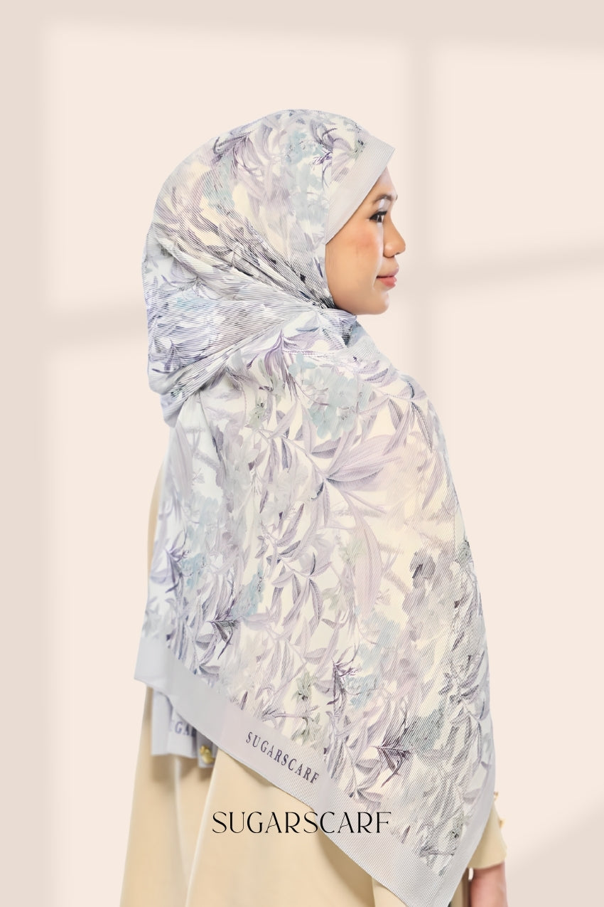Jardin Full Wide Pleated Shawl in Elan