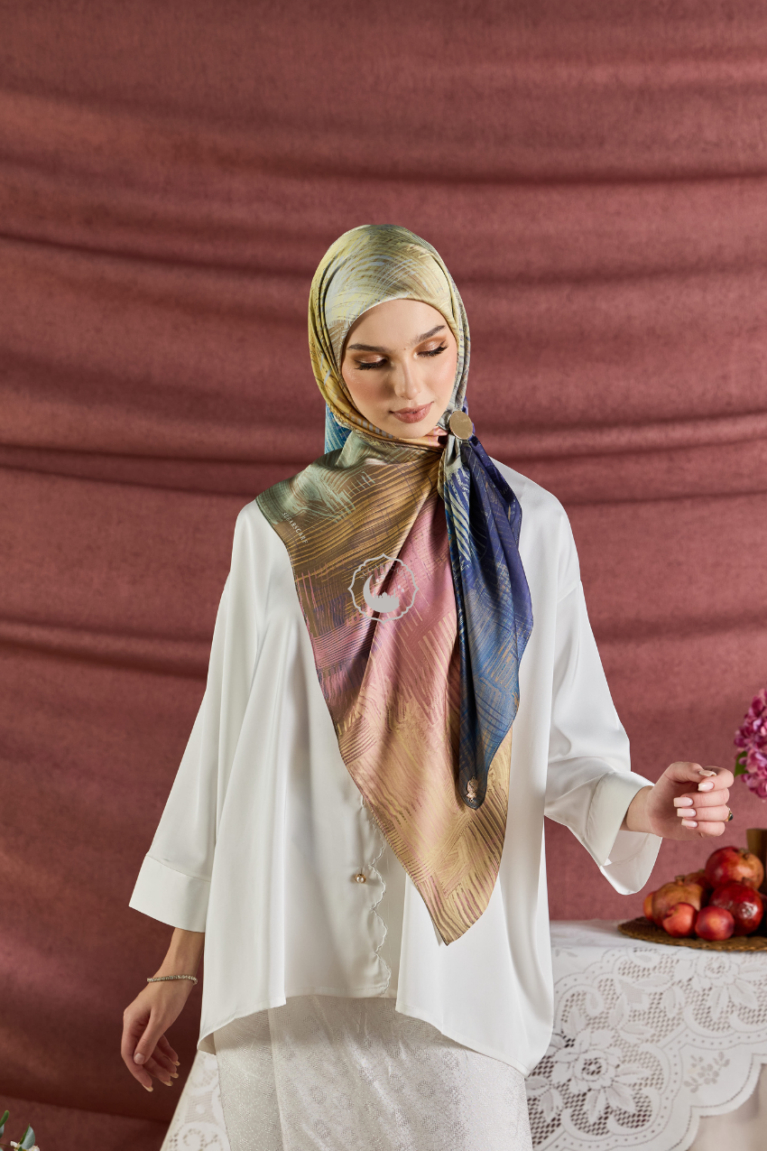 YES DEFECT (Square ) Celeste In Mixed Silk Matte Satin (Serinity)