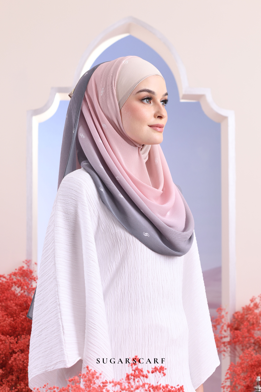 YES DEFECT - OmbreMonogram Pleated Shawl in Seoul (CODE PS)