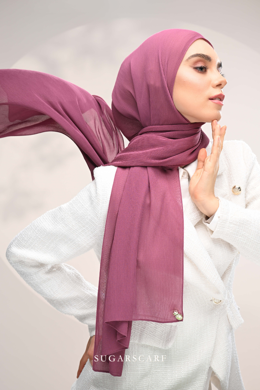 ( Full Wide Pleats Shawl ) Elegant Folds Everyday Ironless Pleats Shawl ( Mangosteen )