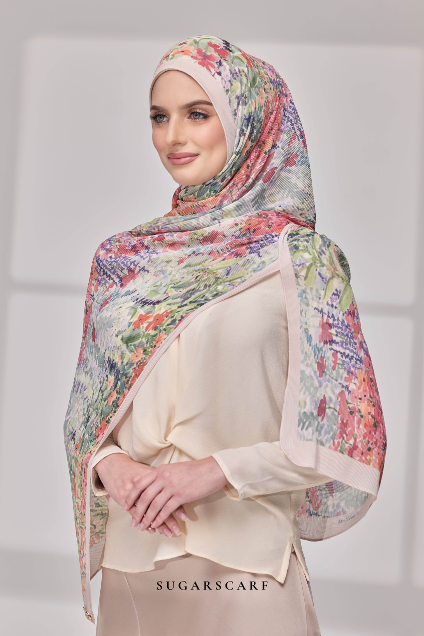 ( Full Wide Pleats Shawl ) Garden of Nusaybah ( Resilience )