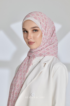 ( Full Wide Pleats Shawl ) Girl Boss ( Charisma )