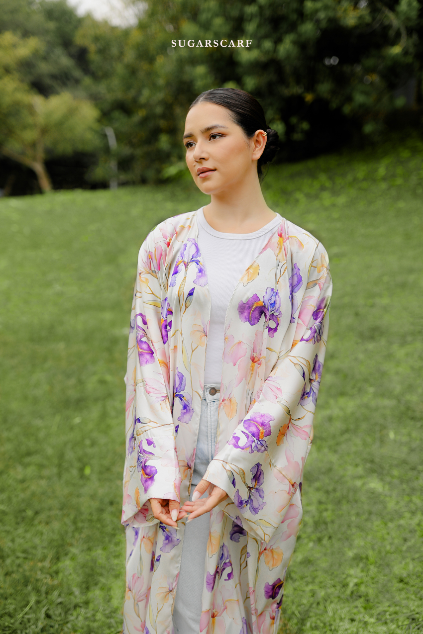 Silky Poetry Abaya Outer in Moon Petal