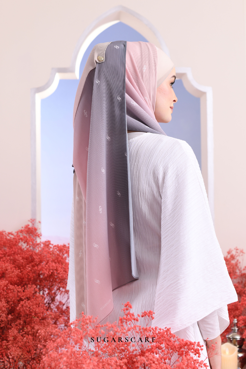 YES DEFECT - OmbreMonogram Pleated Shawl in Seoul (CODE PS)