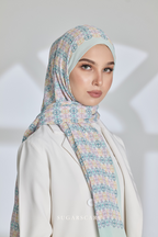 ( Full Wide Pleats Shawl ) Girl Boss ( Positive )