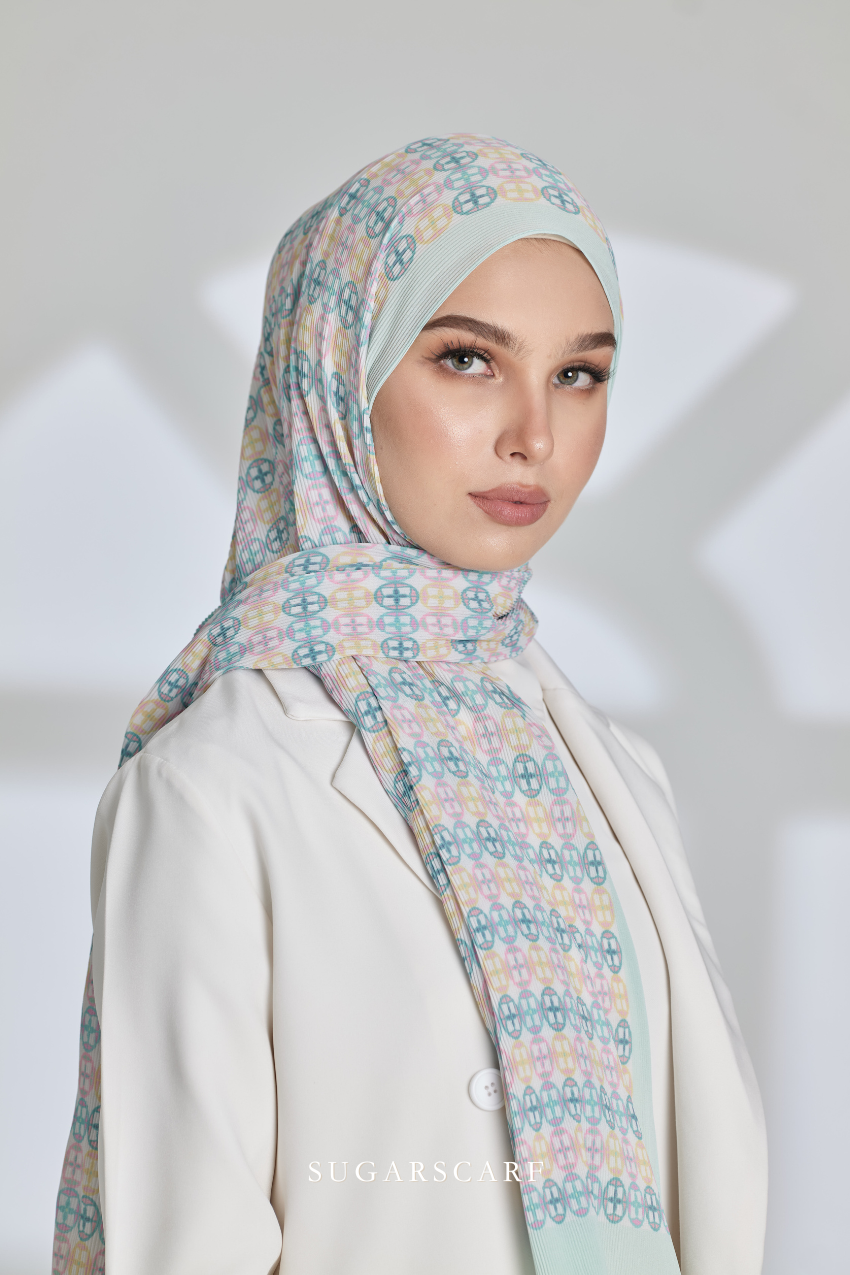 ( Full Wide Pleats Shawl ) Girl Boss ( Positive )