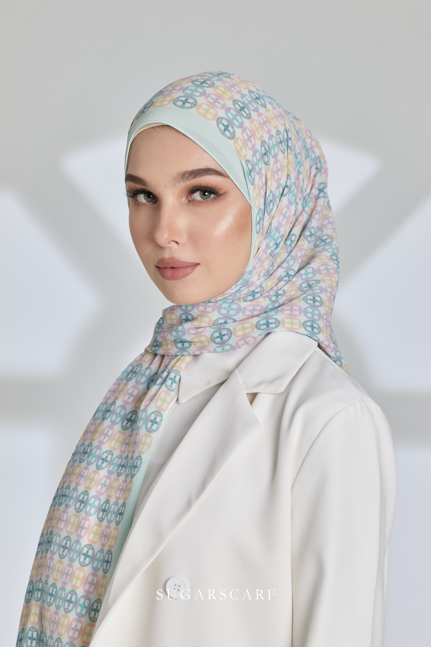 ( Full Wide Pleats Shawl ) Girl Boss ( Positive )