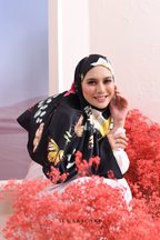 ( AS-IS ) Garden of Hurrem Bloom Mixed Silk Satin Square in ELMARA