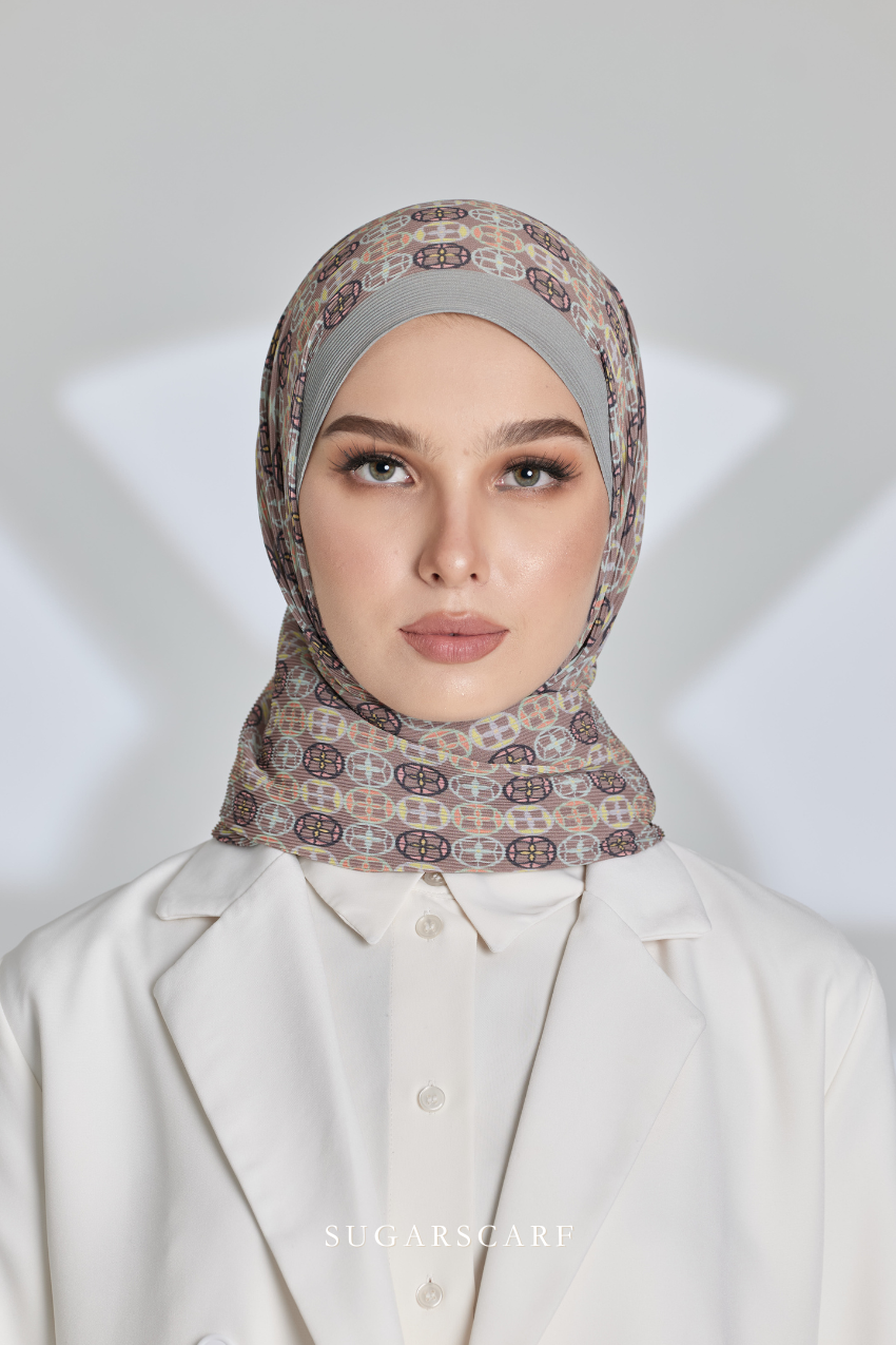 YES DEFECT ( Full Wide Pleats Shawl ) Girl Boss ( Commitment )