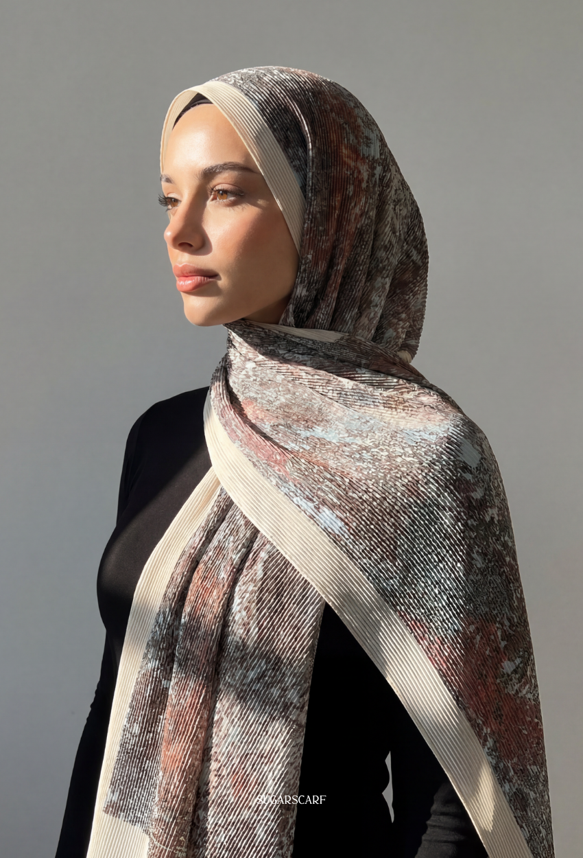 Fall In Love Wide Ultra Fine Pleated Shawl Ironless · Laure