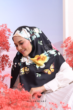 ( AS-IS ) Garden of Hurrem Bloom Mixed Silk Satin Square in ELMARA