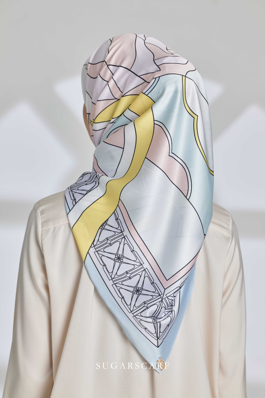 ( Square ) Garden of Hurrem Bloom Mixed Silk Satin Scarf ( ELA )
