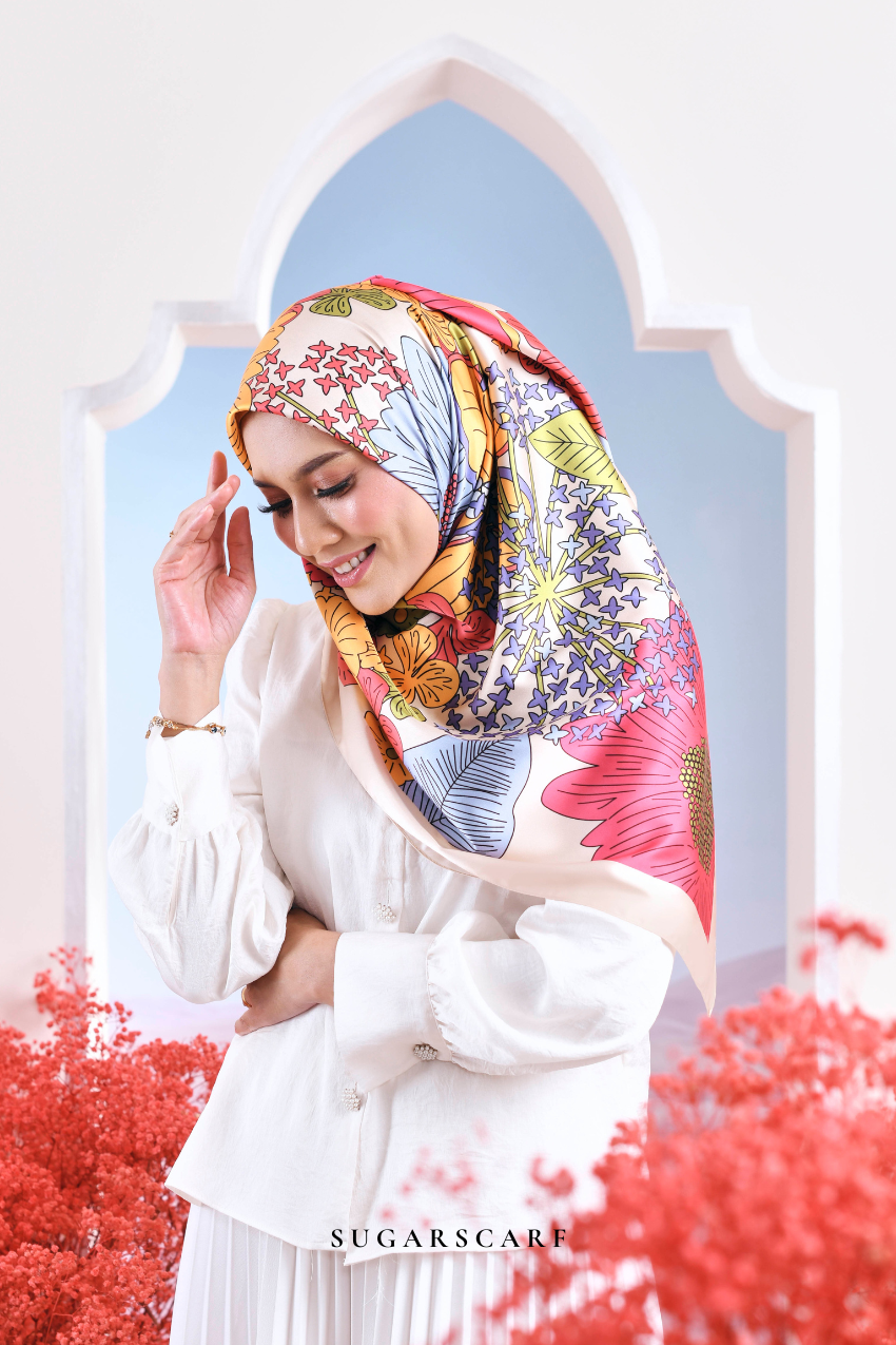 YES ( Square ) Garden of Hurrem Bloom Mixed Silk Satin in CEMILE