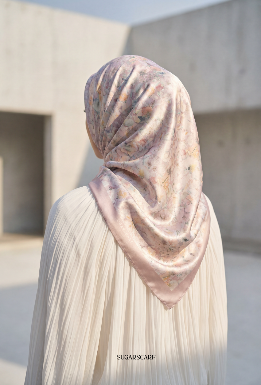 FallInLove Scarves Mixed Satin Square in Lola