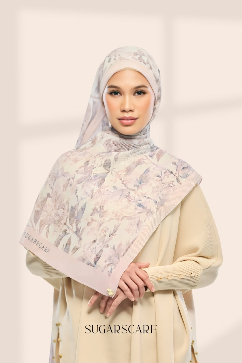 Jardin Full Wide Pleated Shawl in Glowing