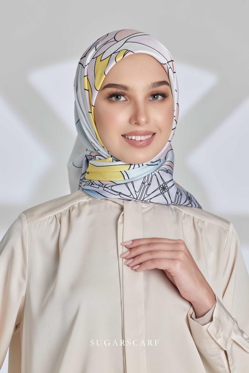 ( Square ) Garden of Hurrem Bloom Mixed Silk Satin Scarf ( ELA )