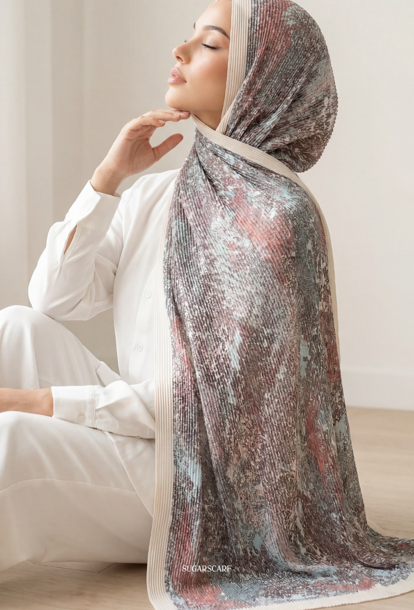 Fall In Love Wide Ultra Fine Pleated Shawl Ironless · Laure