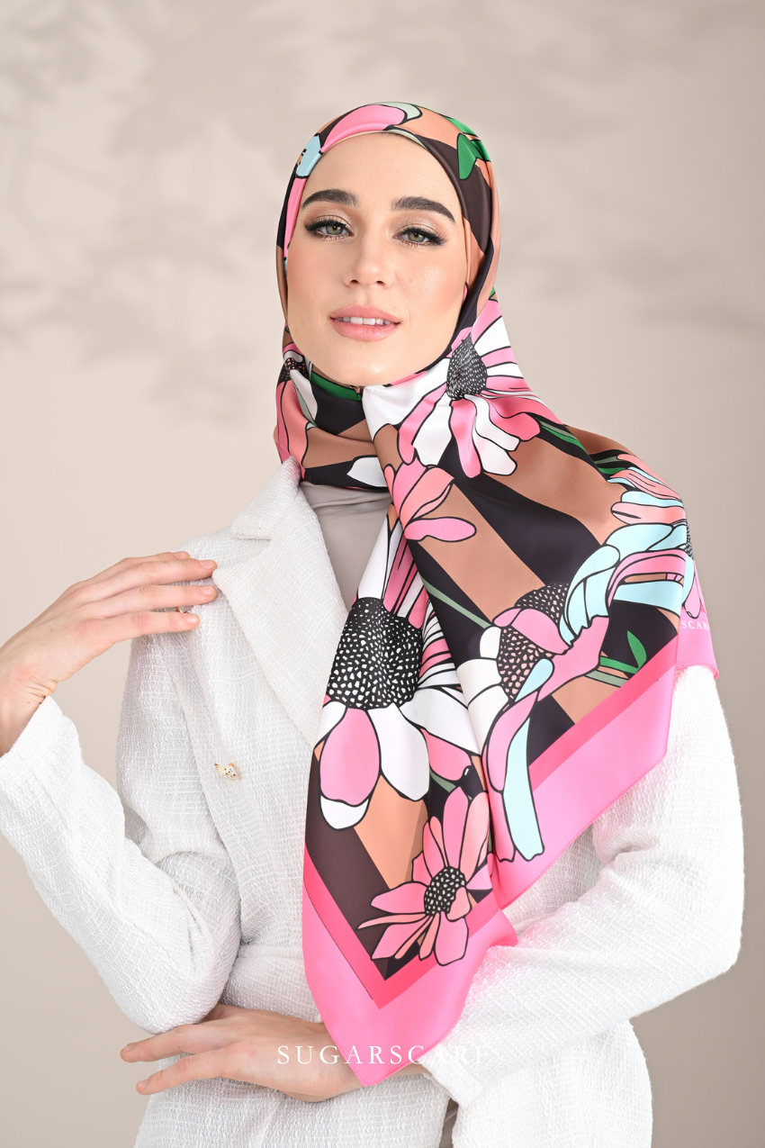 YES DEFECT - ( Square ) Blooming Matte Satin Silk Square ( STAY FOCUS )