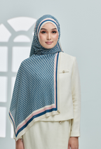 YES DEFECT ( Full Wide Pleats Shawl ) Classy Monogram ( SODA )