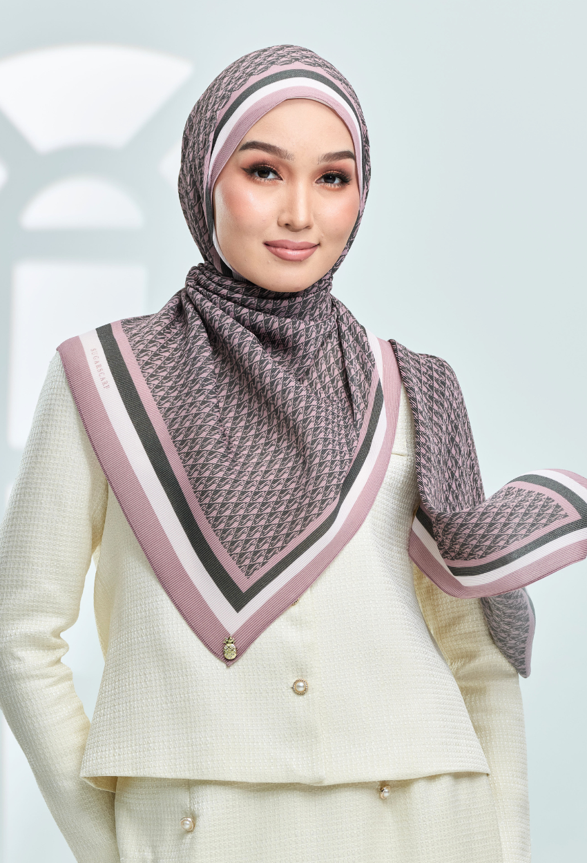 (SAMPLE) ( Full Wide Pleats Shawl ) Classy Monogram ( BLAIR )