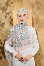 YES DEFECT( Full Wide Pleats Shawl ) Classy Simpulan ( TIKAR )