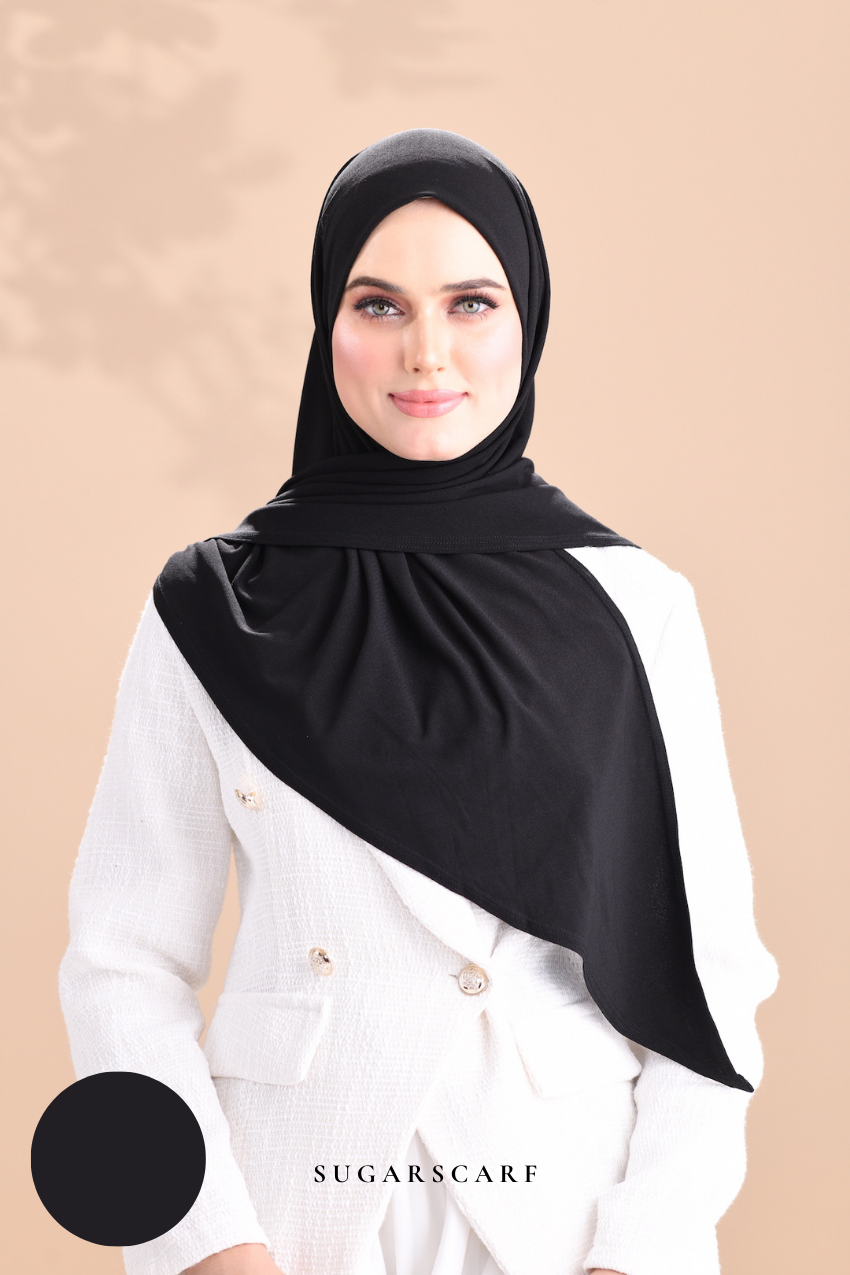 Claudia Triangle Style (Semi Instant Hijab) (Mascara)