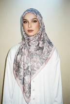 Blooming Mixed Satin Square in Bloom Deana