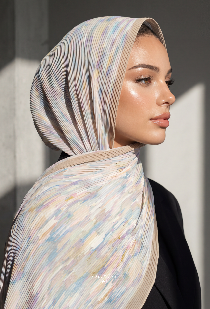 Fall In Love Wide Ultra Fine Pleated Shawl Ironless · in Monnet