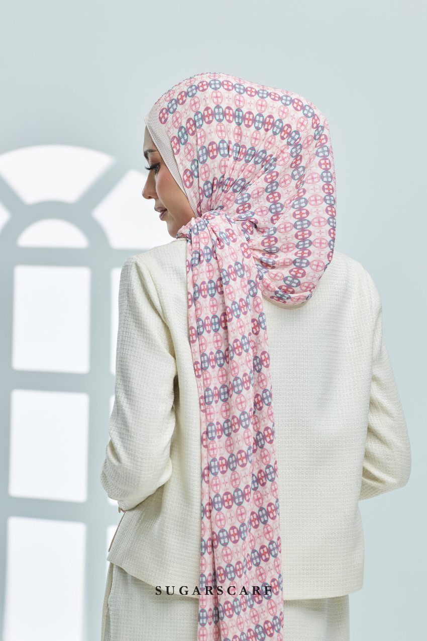 ( Full Wide Pleats Shawl ) Girl Boss ( Iconic )