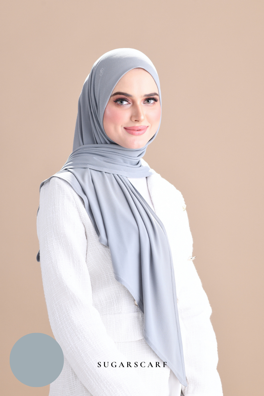 Claudia Triangle Style (Semi Instant Hijab) (Rain)