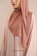 Noir Éclat Kate e The Scarfé Hood /Shawl 100%Silk in Cocoa Dusk